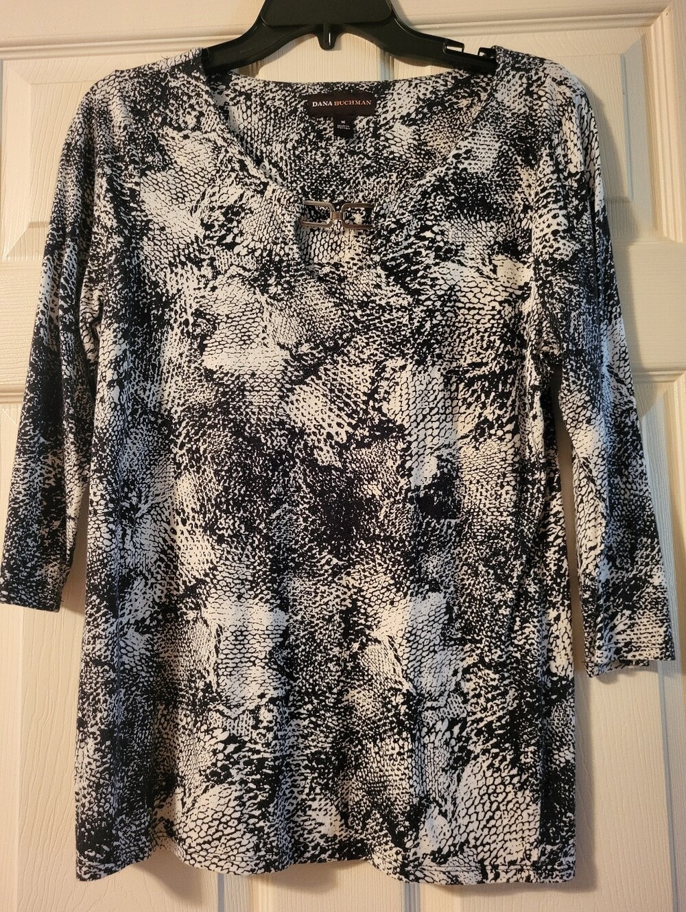 Dana Buchman Black & White Abstract Print Long Sleeve Top